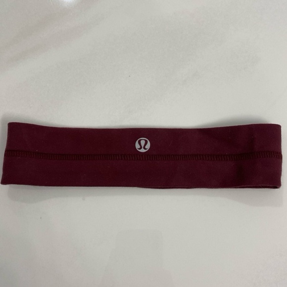 Lululemon maroon headband